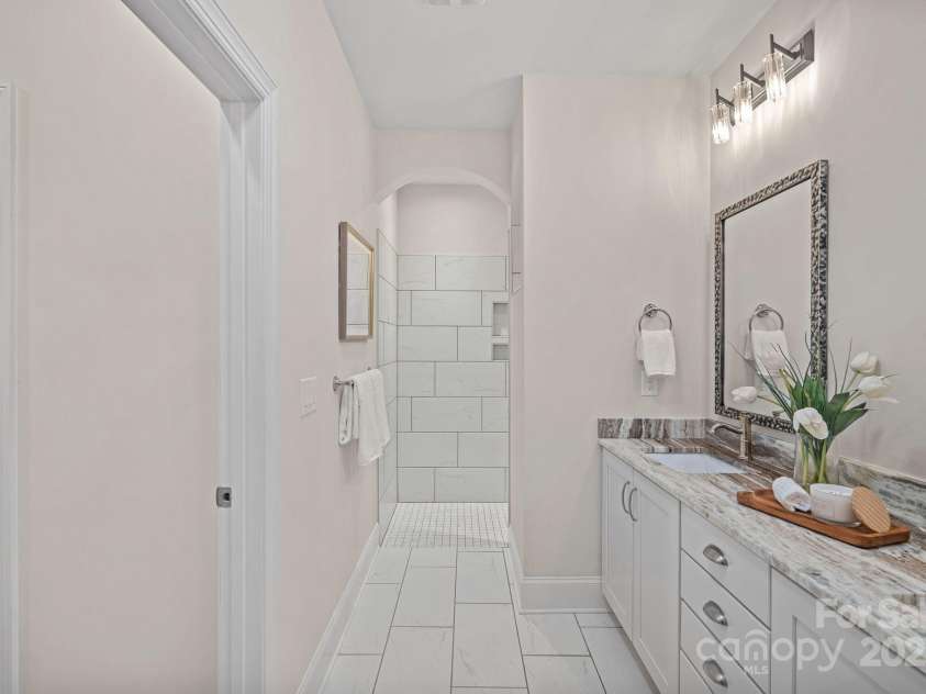 3006 Portico Place, Fort Mill, SC 29715.  MLS# CAR4312166, YatesRealty ID 10217. 