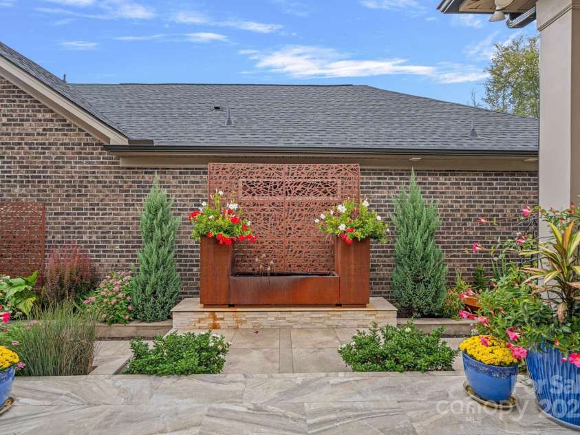 3006 Portico Place, Fort Mill, SC 29715.  MLS# CAR4312166, YatesRealty ID 10217. 