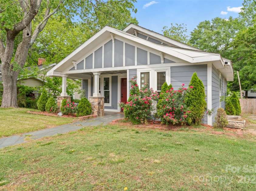 222 Weldon Street, Gastonia, NC 28052.  MLS# CAR4254447, YatesRealty ID 10218. 