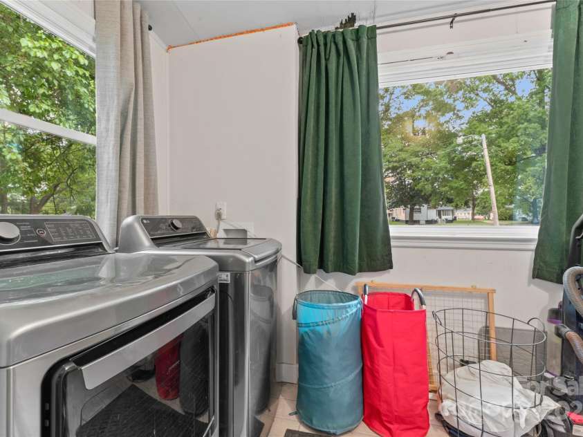 222 Weldon Street, Gastonia, NC 28052.  MLS# CAR4254447, YatesRealty ID 10218. 