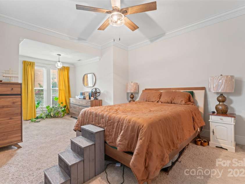 222 Weldon Street, Gastonia, NC 28052.  MLS# CAR4254447, YatesRealty ID 10218. 