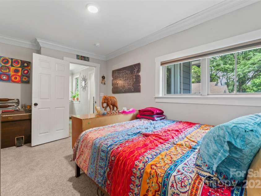 222 Weldon Street, Gastonia, NC 28052.  MLS# CAR4254447, YatesRealty ID 10218. 