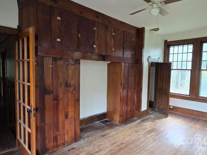 161 Hampton Drive, Spartanburg, SC 29306.  MLS# CAR4254407, YatesRealty ID 10219. 