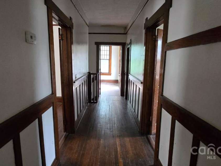 161 Hampton Drive, Spartanburg, SC 29306.  MLS# CAR4254407, YatesRealty ID 10219. 