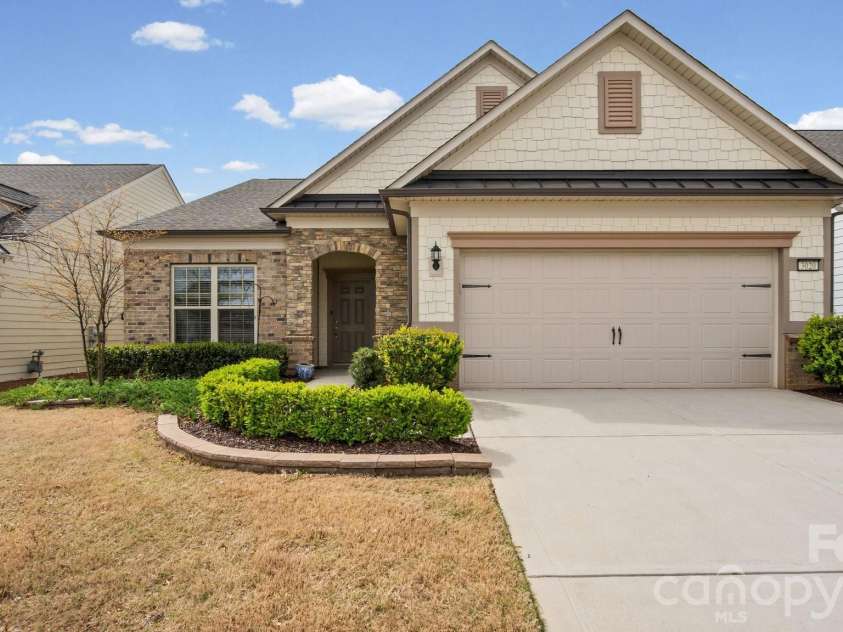 3020 Bartlett Street, Fort Mill, SC 29715.  MLS# CAR4364926, YatesRealty ID 10220. Martin Ray model