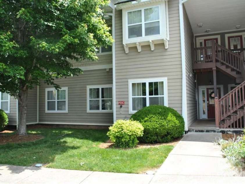 20 Foxden Drive, Fletcher, NC 28732.  MLS# CAR4337206, YatesRealty ID 10222. 