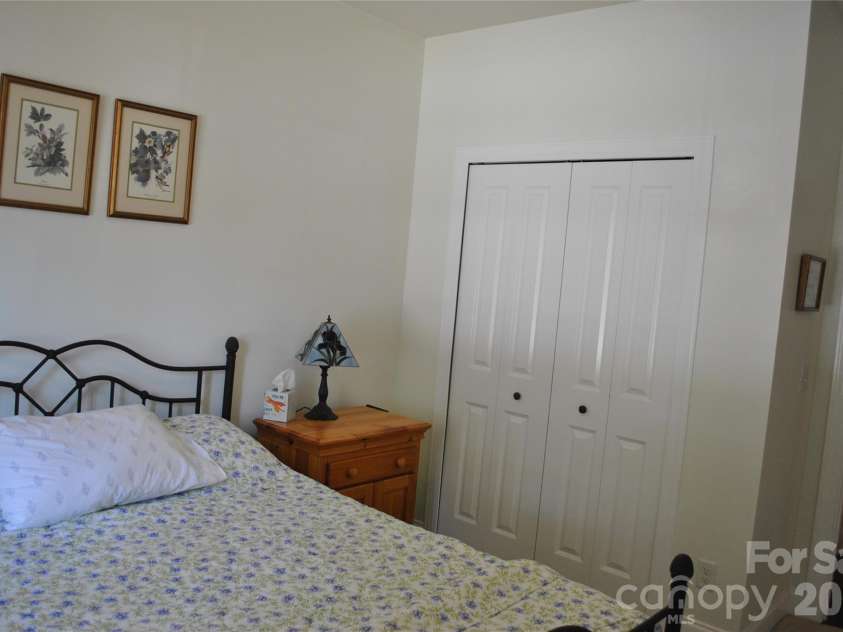 20 Foxden Drive, Fletcher, NC 28732.  MLS# CAR4337206, YatesRealty ID 10222. 