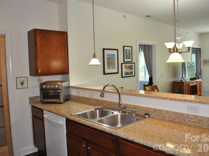 20 Foxden Drive, Fletcher, NC 28732.  MLS# CAR4337206, YatesRealty ID 10222. 