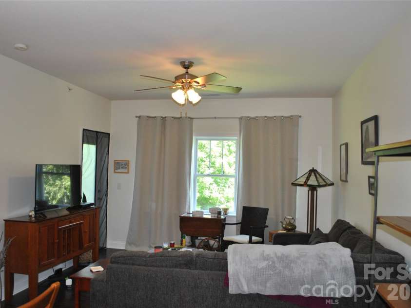 20 Foxden Drive, Fletcher, NC 28732.  MLS# CAR4337206, YatesRealty ID 10222. 