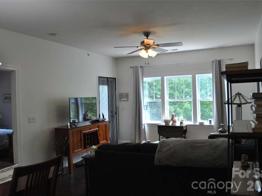 20 Foxden Drive, Fletcher, NC 28732.  MLS# CAR4337206, YatesRealty ID 10222. 