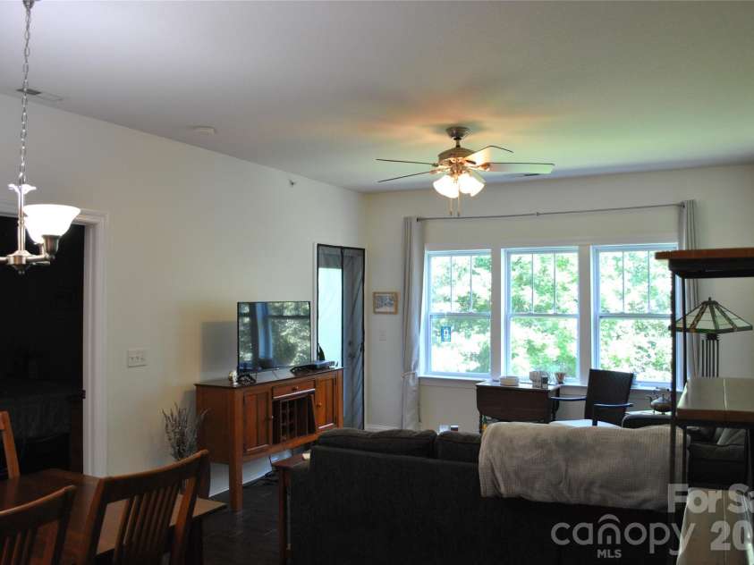 20 Foxden Drive, Fletcher, NC 28732.  MLS# CAR4337206, YatesRealty ID 10222. 