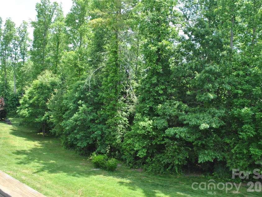 20 Foxden Drive, Fletcher, NC 28732.  MLS# CAR4337206, YatesRealty ID 10222. 