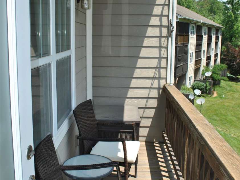 20 Foxden Drive, Fletcher, NC 28732.  MLS# CAR4337206, YatesRealty ID 10222. Back deck