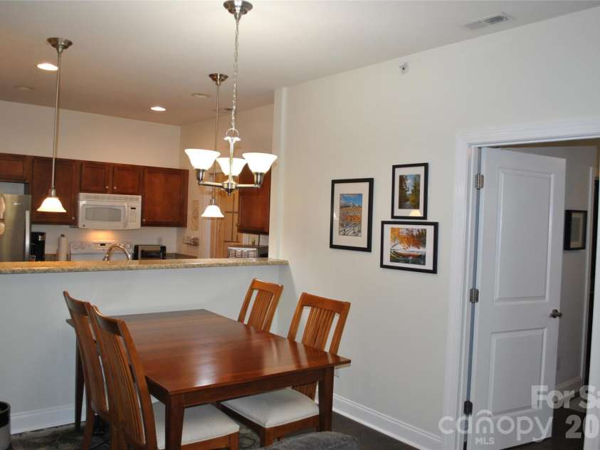 20 Foxden Drive, Fletcher, NC 28732.  MLS# CAR4337206, YatesRealty ID 10222. Dining area