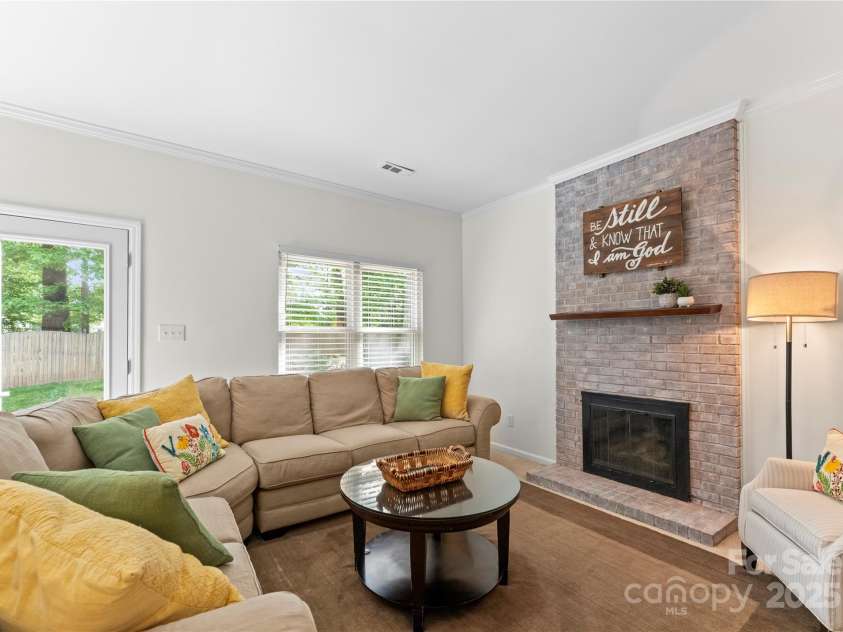 6101 Park Hill Road, Charlotte, NC 28277.  MLS# CAR4249364, YatesRealty ID 10224. 