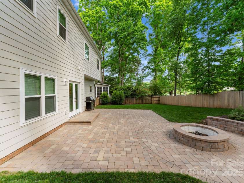 6101 Park Hill Road, Charlotte, NC 28277.  MLS# CAR4249364, YatesRealty ID 10224. 