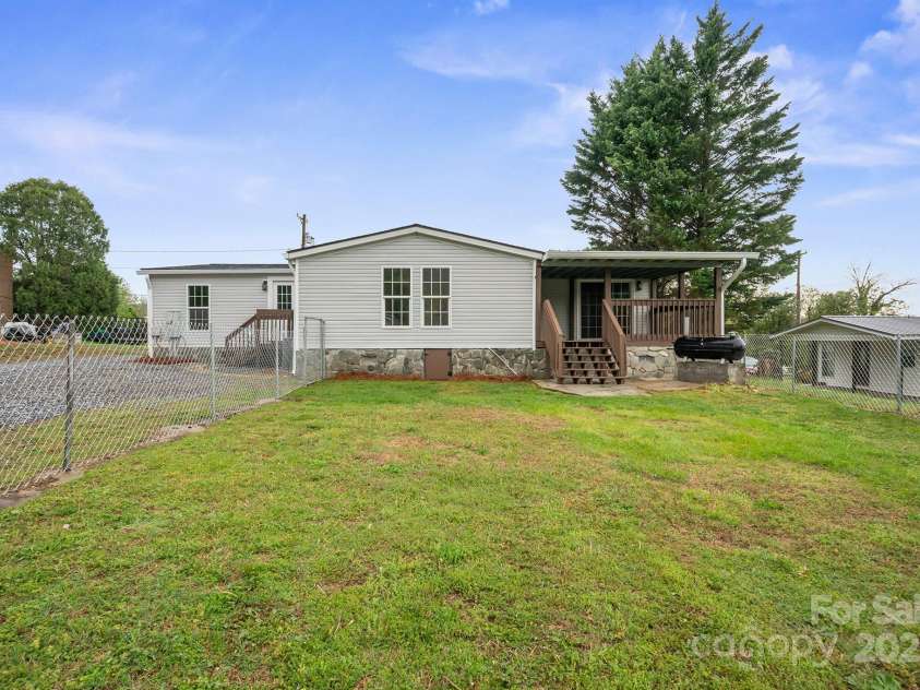 1005 Praley Street, Valdese, NC 28690.  MLS# CAR4245683, YatesRealty ID 10225. 