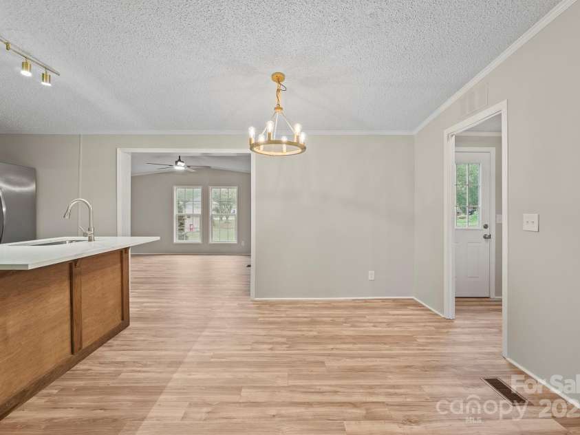 1005 Praley Street, Valdese, NC 28690.  MLS# CAR4245683, YatesRealty ID 10225. Dining Area