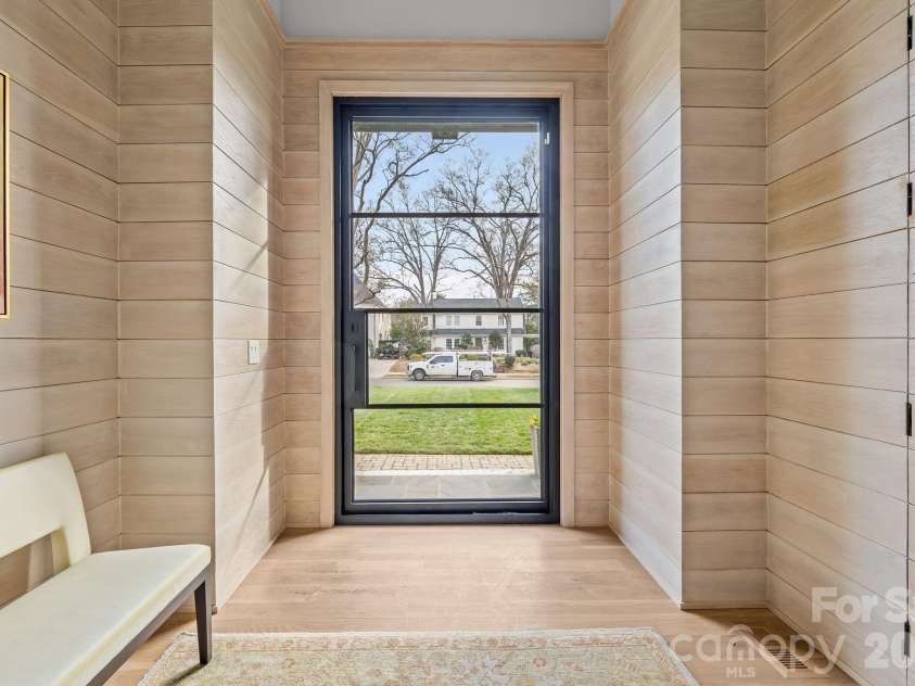 1344 Biltmore Drive, Charlotte, NC 28207.  MLS# CAR4341077, YatesRealty ID 10226. 