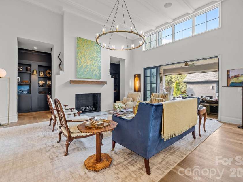 1344 Biltmore Drive, Charlotte, NC 28207.  MLS# CAR4341077, YatesRealty ID 10226. 