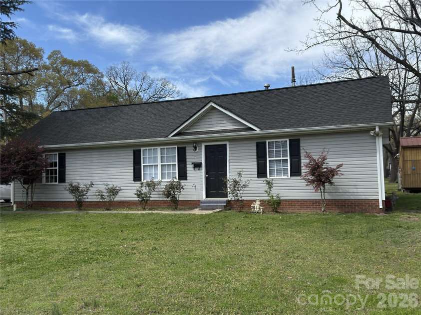 114 Branch Street, Monroe, NC 28112.  MLS# CAR4334100, YatesRealty ID 10228. 