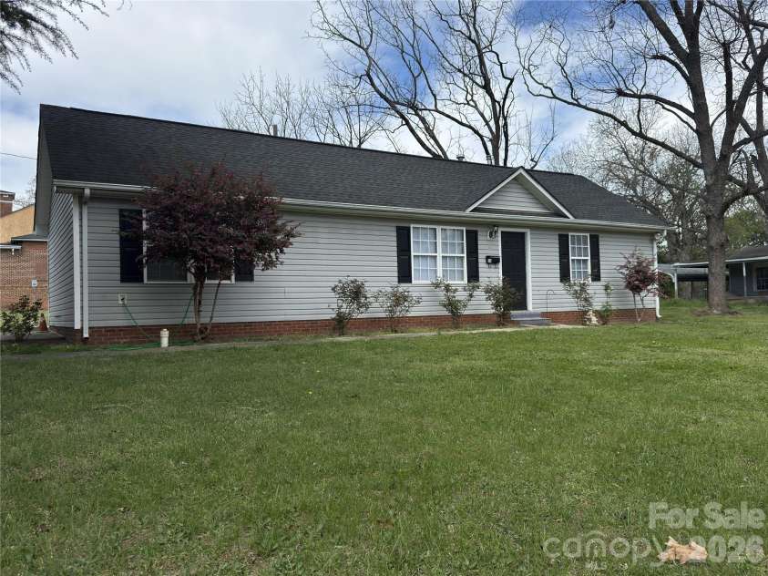 114 Branch Street, Monroe, NC 28112.  MLS# CAR4334100, YatesRealty ID 10228. 
