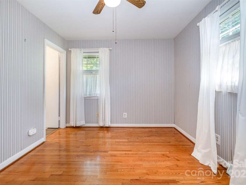 3624 Delgany Drive, Charlotte, NC 28215.  MLS# CAR4250924, YatesRealty ID 10228. 