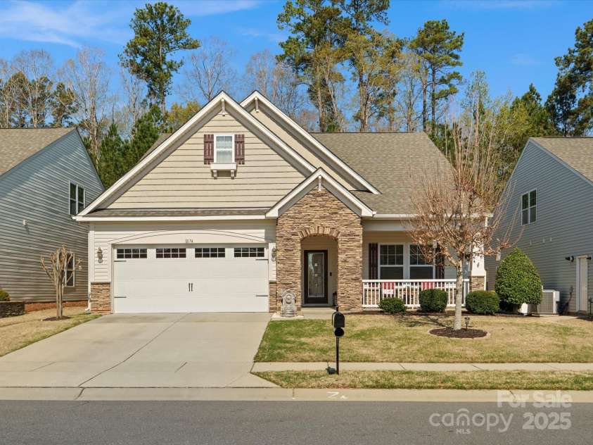 1874 Larkspur Way, Tega Cay, SC 29708.  MLS# CAR4222294, YatesRealty ID 10229. 