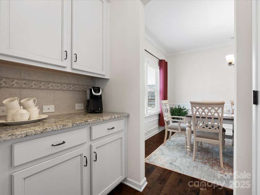 1874 Larkspur Way, Tega Cay, SC 29708.  MLS# CAR4222294, YatesRealty ID 10229. 