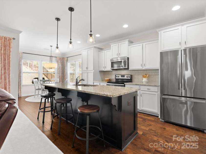1874 Larkspur Way, Tega Cay, SC 29708.  MLS# CAR4222294, YatesRealty ID 10229. 