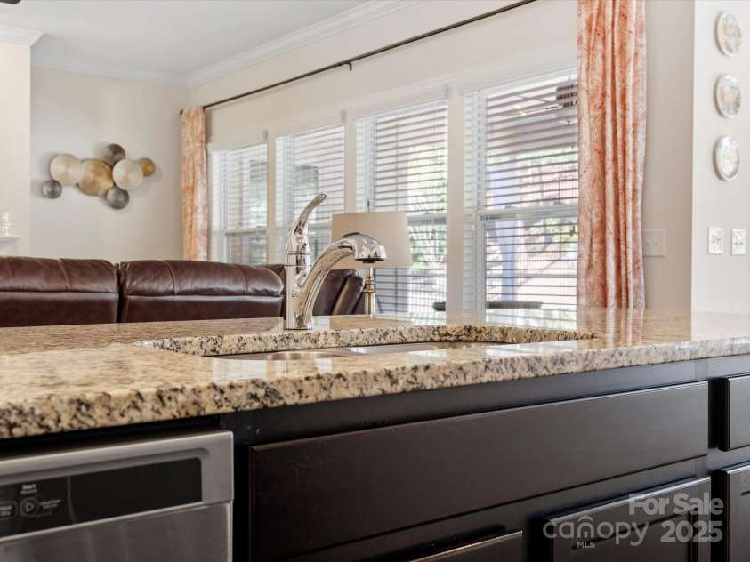 1874 Larkspur Way, Tega Cay, SC 29708.  MLS# CAR4222294, YatesRealty ID 10229. 