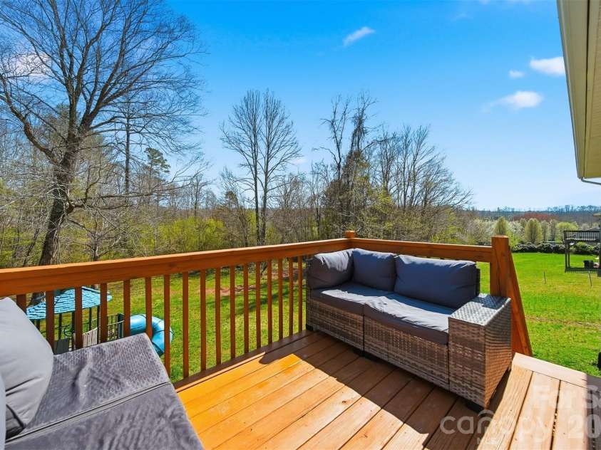 4374 Calico Road, Lenoir, NC 28645.  MLS# CAR4358644, YatesRealty ID 10229. 