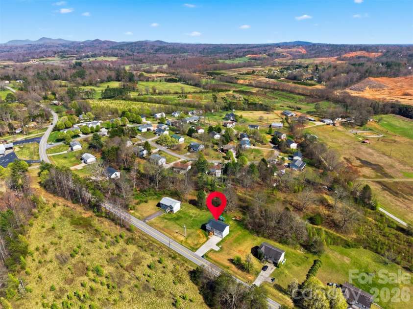 4374 Calico Road, Lenoir, NC 28645.  MLS# CAR4358644, YatesRealty ID 10229. 