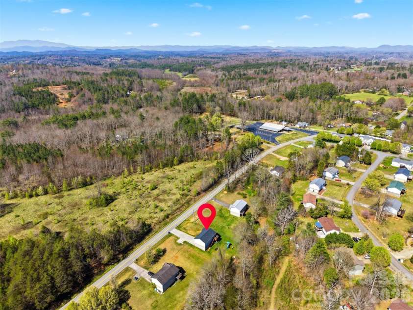 4374 Calico Road, Lenoir, NC 28645.  MLS# CAR4358644, YatesRealty ID 10229. 