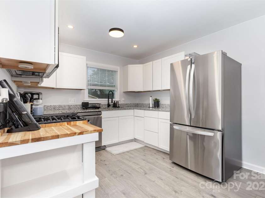 1359 Deas Street, Rock Hill, SC 29732.  MLS# CAR4327470, YatesRealty ID 1023. 