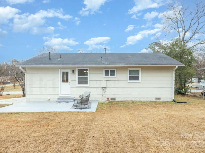 1359 Deas Street, Rock Hill, SC 29732.  MLS# CAR4327470, YatesRealty ID 1023. 