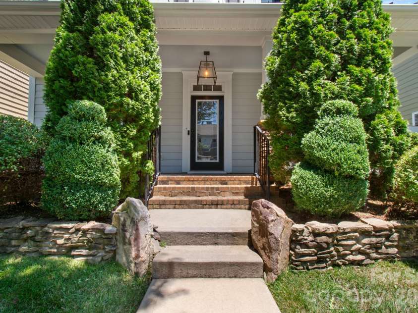 10421 Royal Winchester Drive, Charlotte, NC 28277.  MLS# CAR4355320, YatesRealty ID 10230. 