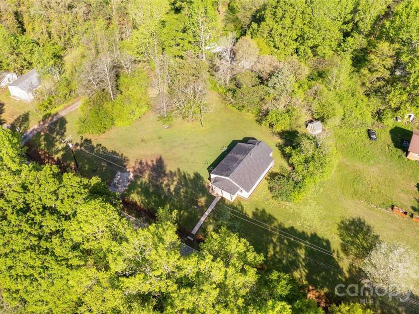 212 Doc Garris Road, Lancaster, SC 29720.  MLS# CAR4242294, YatesRealty ID 10230. 