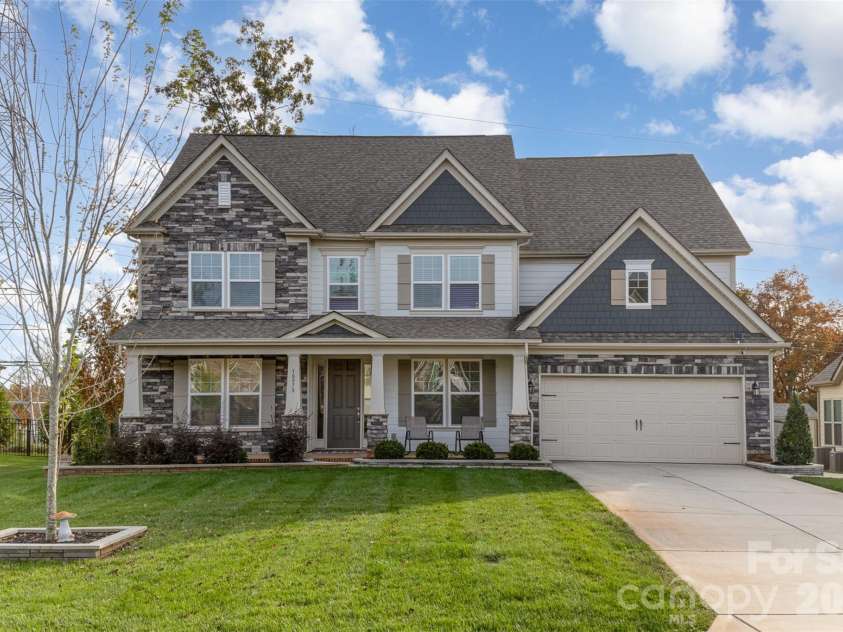 10978 Sparkle Creek Drive, Midland, NC 28107.  MLS# CAR4197526, YatesRealty ID 10231. 
