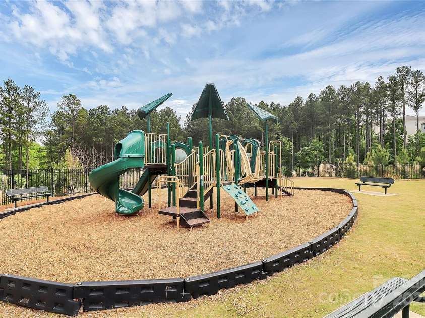 16019 Kelby Cove, Charlotte, NC 28278.  MLS# CAR4252849, YatesRealty ID 10231. Neighborhood playground