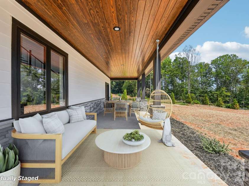109 Winners Circle, Mooresville, NC 28117.  MLS# CAR4404383, YatesRealty ID 10233. 