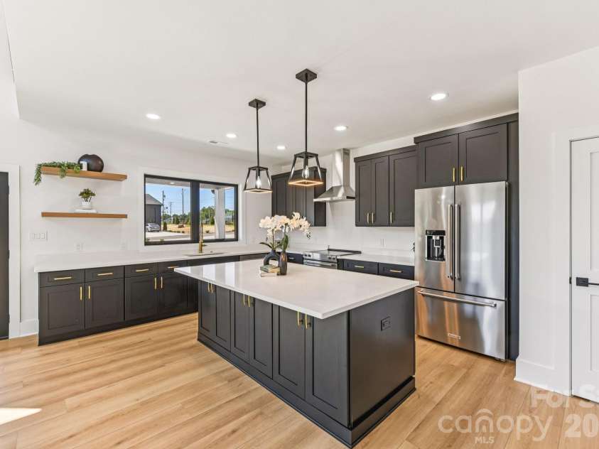 109 Winners Circle, Mooresville, NC 28117.  MLS# CAR4404383, YatesRealty ID 10233. 