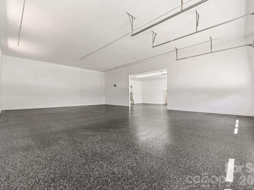 109 Winners Circle, Mooresville, NC 28117.  MLS# CAR4404383, YatesRealty ID 10233. 