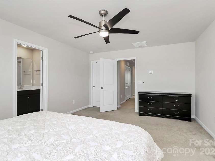 147 Morning Gap Parkway, Fort Mill, SC 29715.  MLS# CAR4249735, YatesRealty ID 10233. 