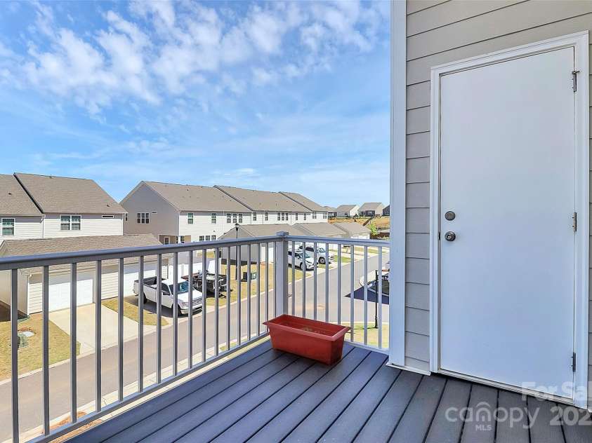 147 Morning Gap Parkway, Fort Mill, SC 29715.  MLS# CAR4249735, YatesRealty ID 10233. 