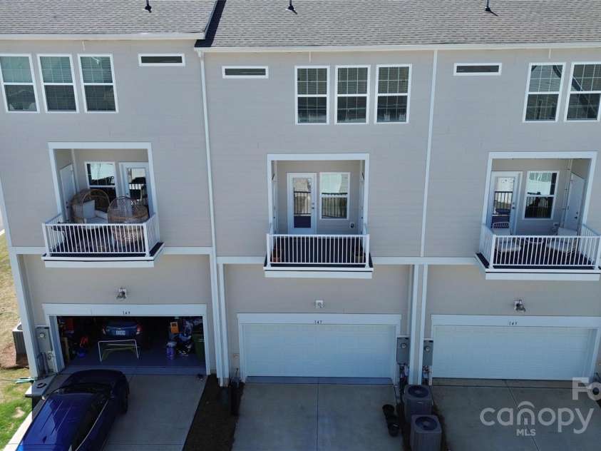147 Morning Gap Parkway, Fort Mill, SC 29715.  MLS# CAR4249735, YatesRealty ID 10233. 