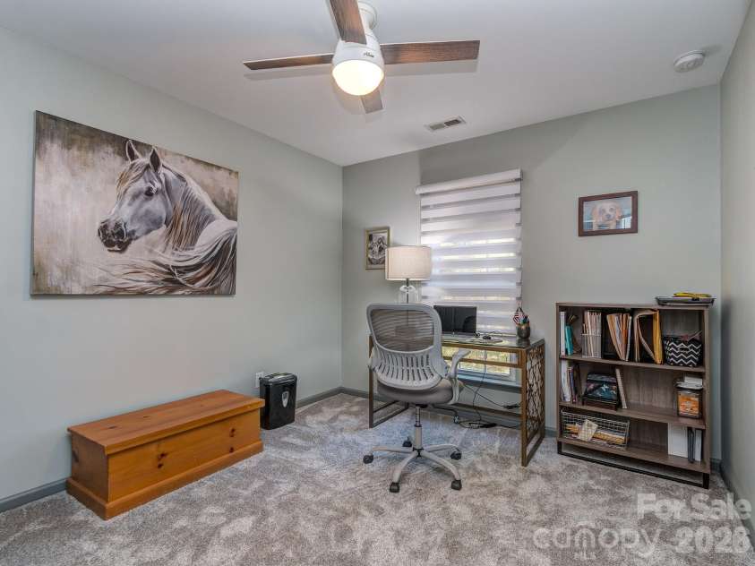 6236 Rockefeller Lane, Charlotte, NC 28210.  MLS# CAR4314822, YatesRealty ID 10234. 