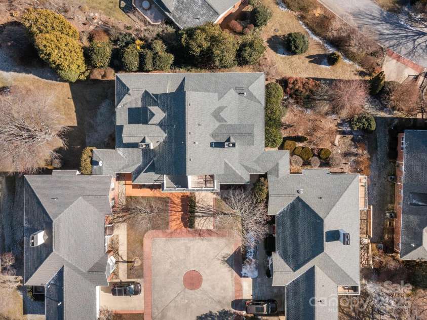 608 Carriage Commons Drive, Hendersonville, NC 28791.  MLS# CAR4215981, YatesRealty ID 10235. Courtyard