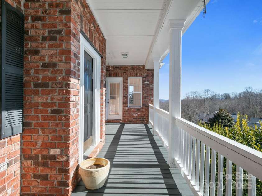 608 Carriage Commons Drive, Hendersonville, NC 28791.  MLS# CAR4215981, YatesRealty ID 10235. Front entry