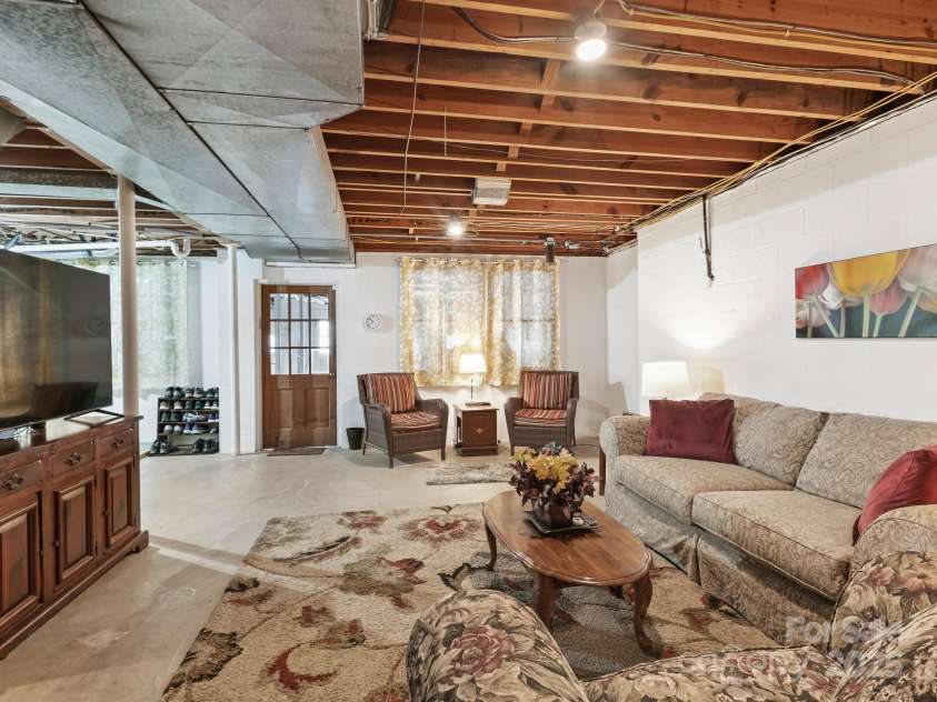 29 Fox Chase Road, Asheville, NC 28804.  MLS# CAR4247738, YatesRealty ID 10237. Partially finished basement